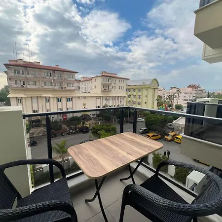 Qoople Royal Best Apartment Near The Sea On Cleopatra شقة