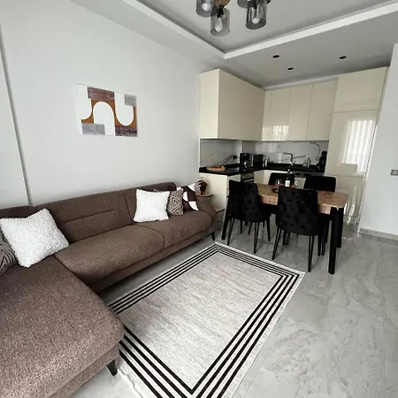 Qoople Royal Best Apartment Near The Sea On Cleopatra *